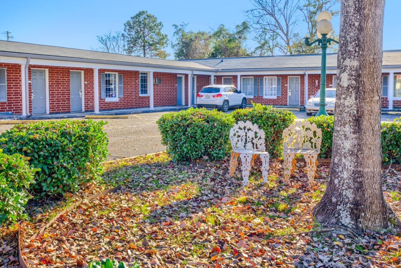 Motel Adams Dothan