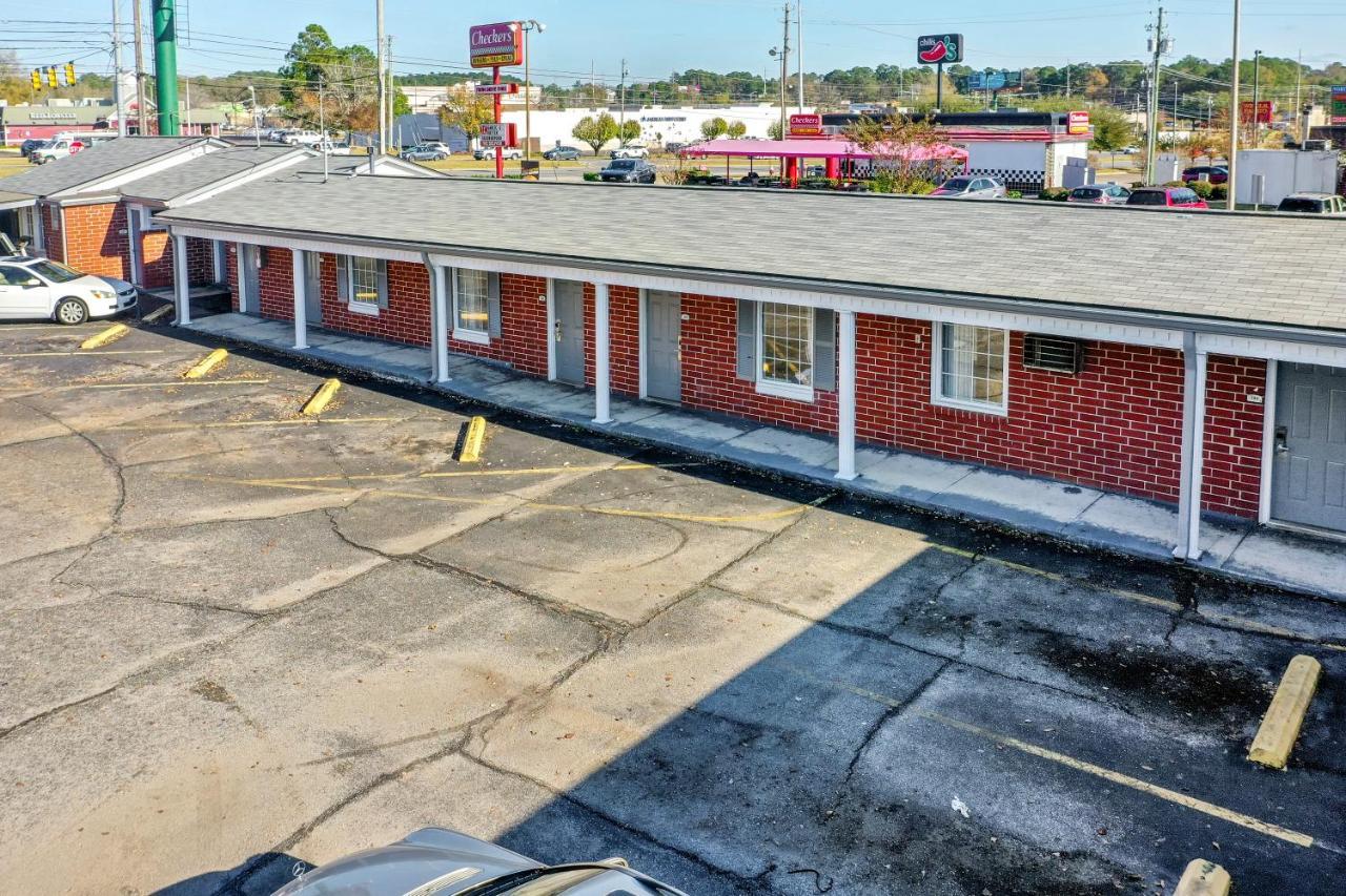 Motel Adams *